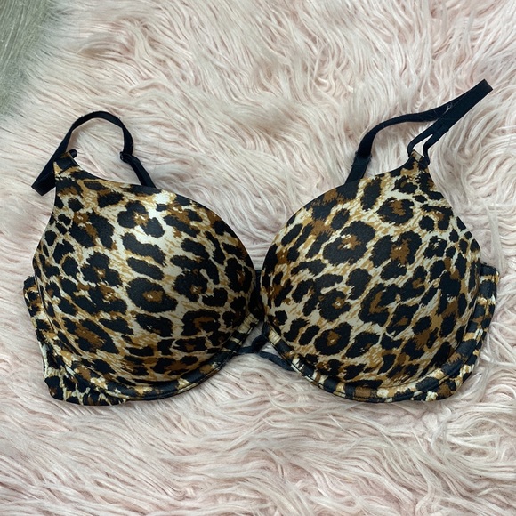 Victoria's Secret Other - Victoria’s Secret miraculous plunge 34C super push-up
